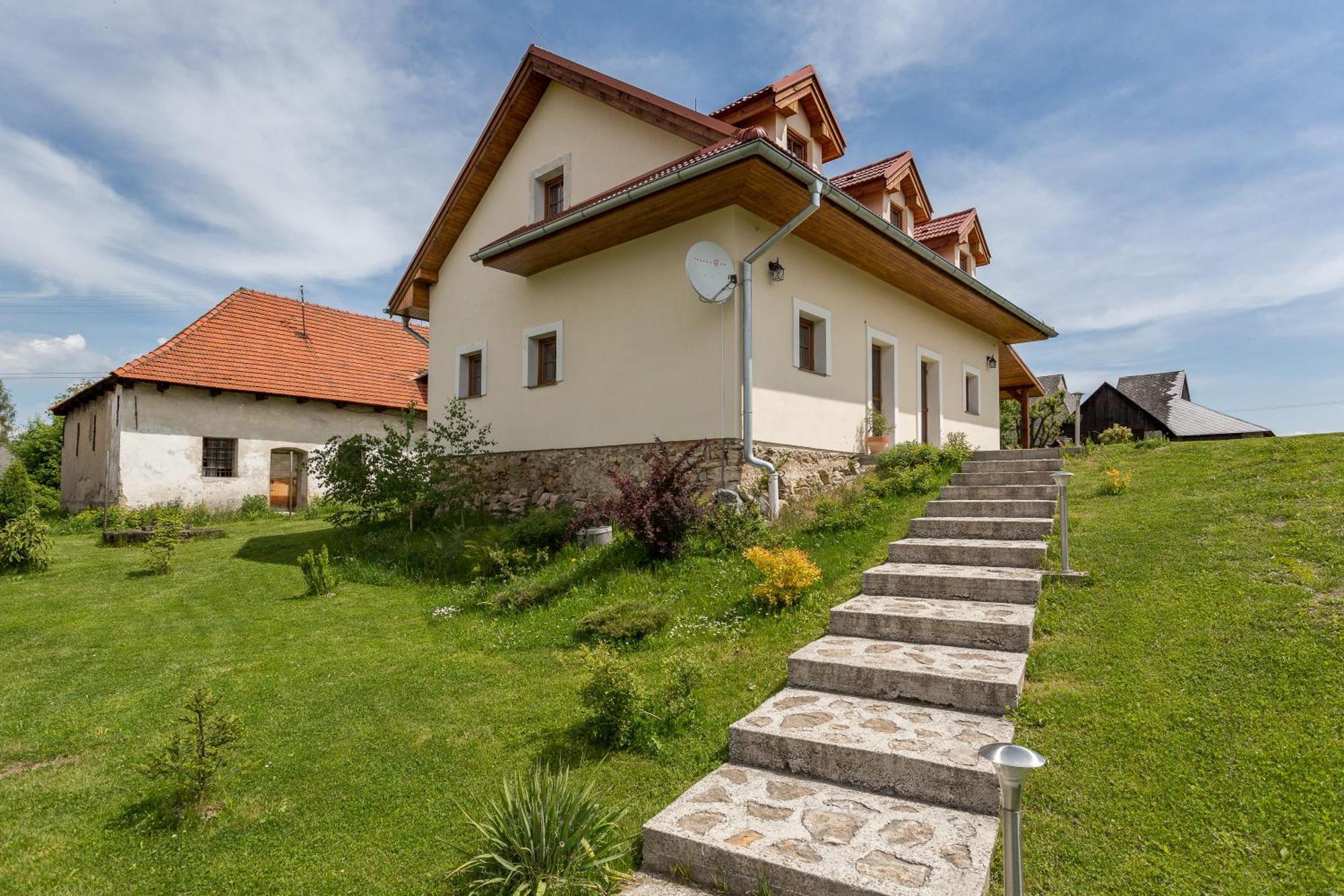 Villa Lypche Bešeňová Eksteriør bilde