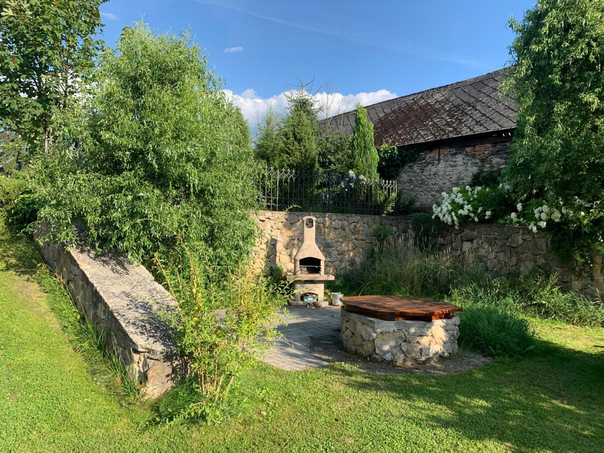 Villa Lypche Bešeňová Eksteriør bilde