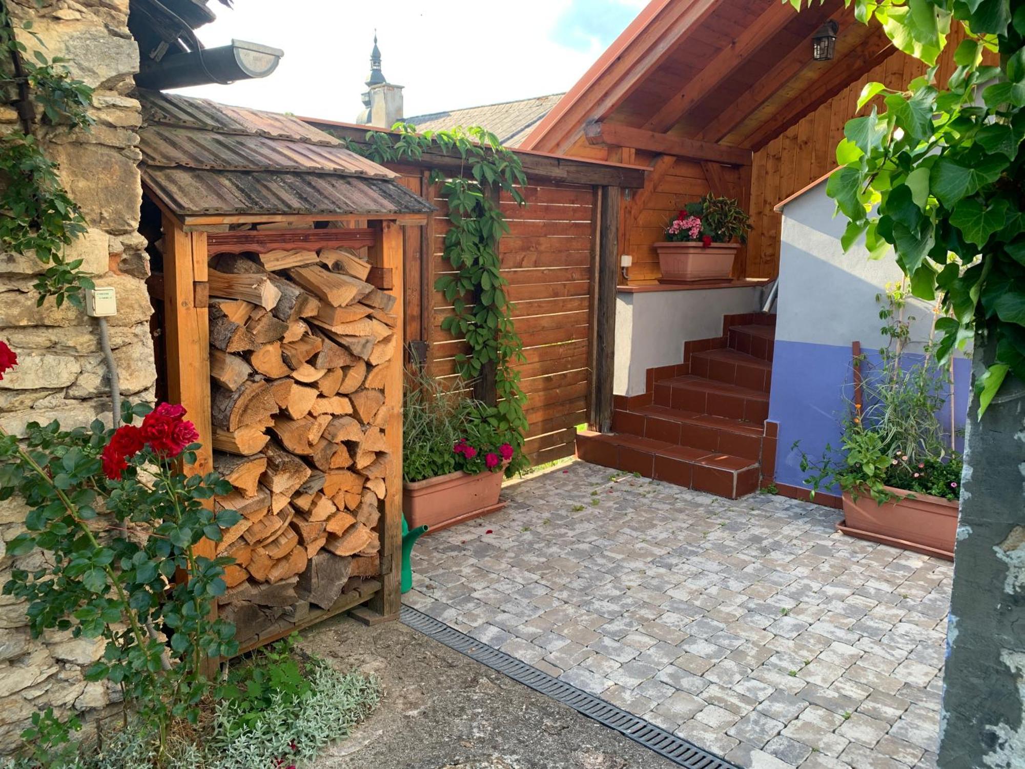 Villa Lypche Bešeňová Eksteriør bilde