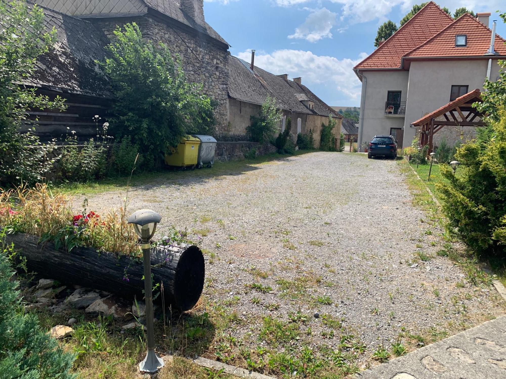 Villa Lypche Bešeňová Eksteriør bilde